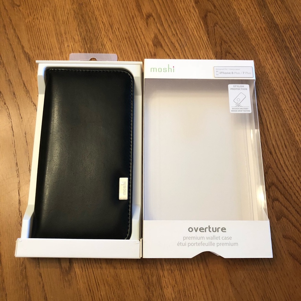 Moshi Premium Wallet Case